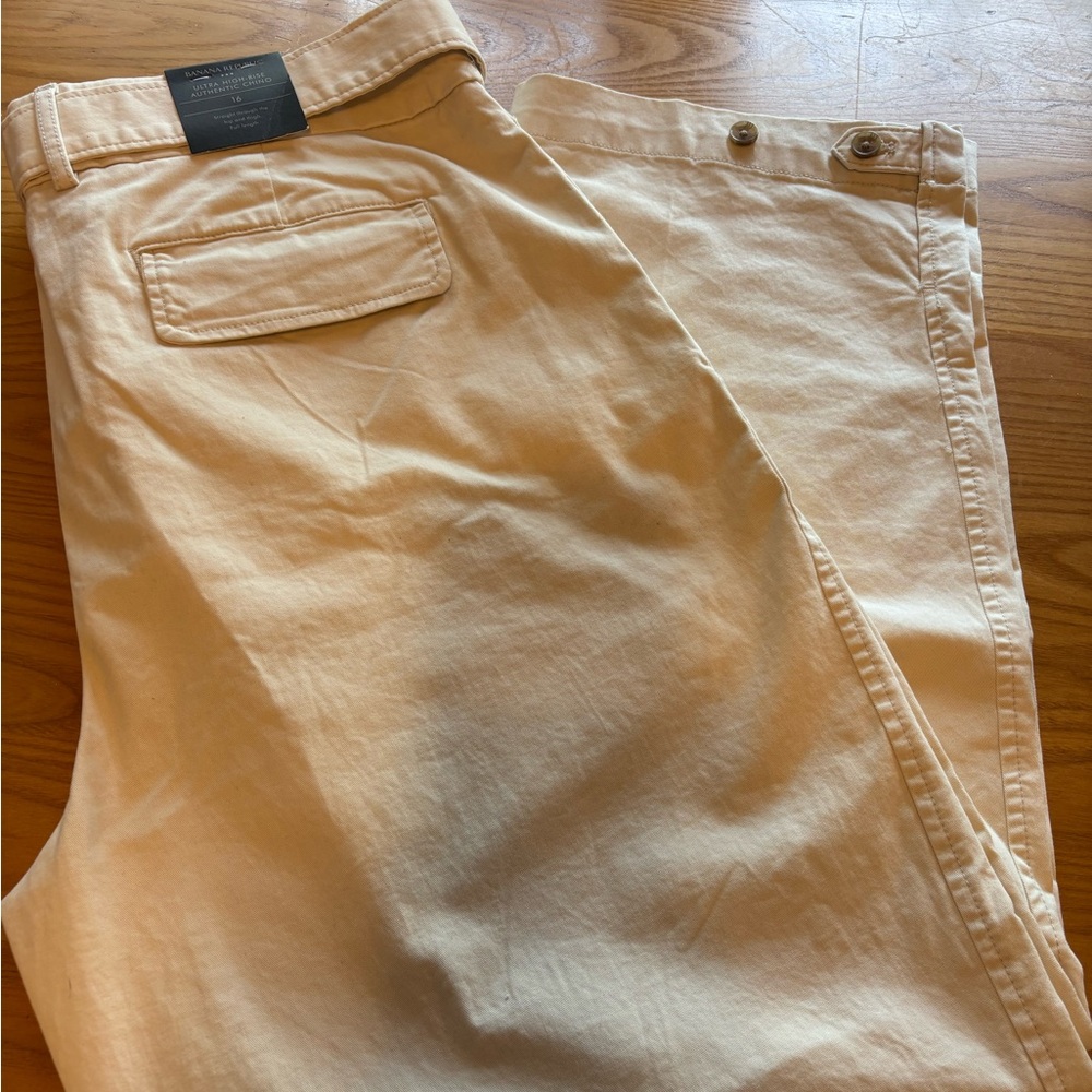 Banana Republic Factory Cream Chinos ultra high rise size 16